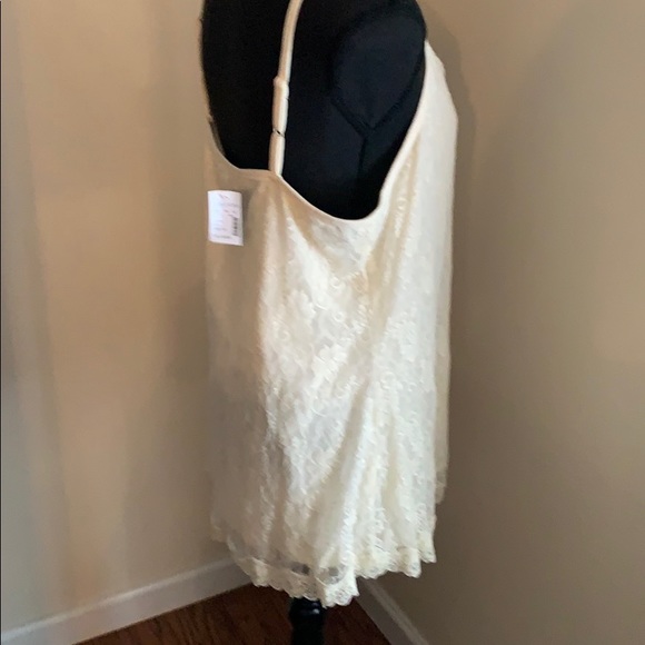 Top - Picture 9 of 10